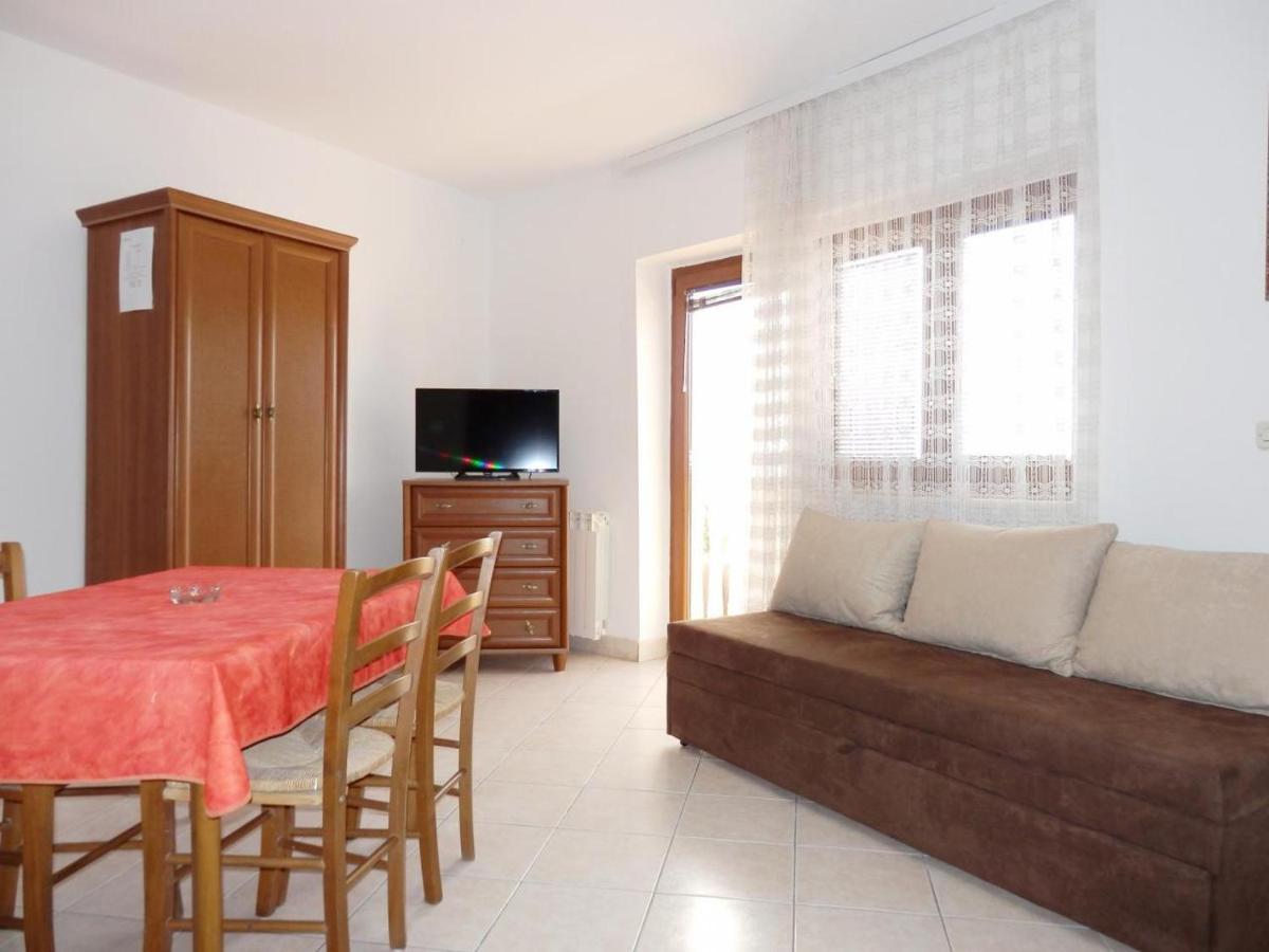 Idila Sea Front Apartments Медулин Екстер'єр фото