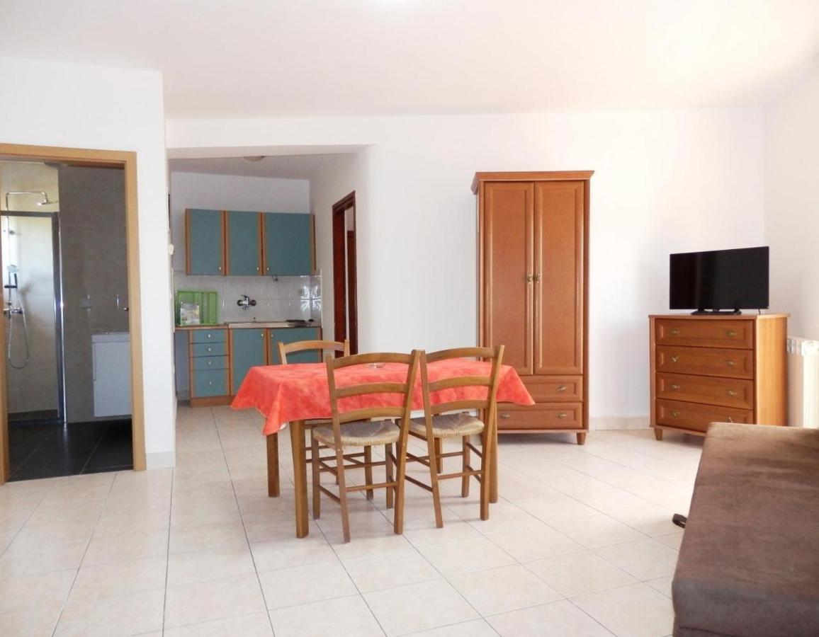 Idila Sea Front Apartments Медулин Екстер'єр фото