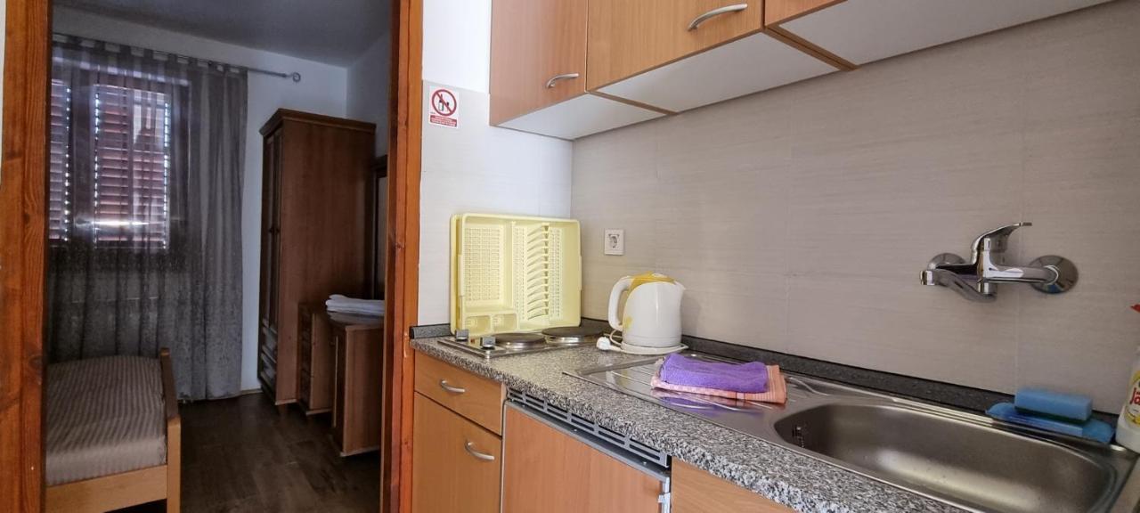 Idila Sea Front Apartments Медулин Екстер'єр фото