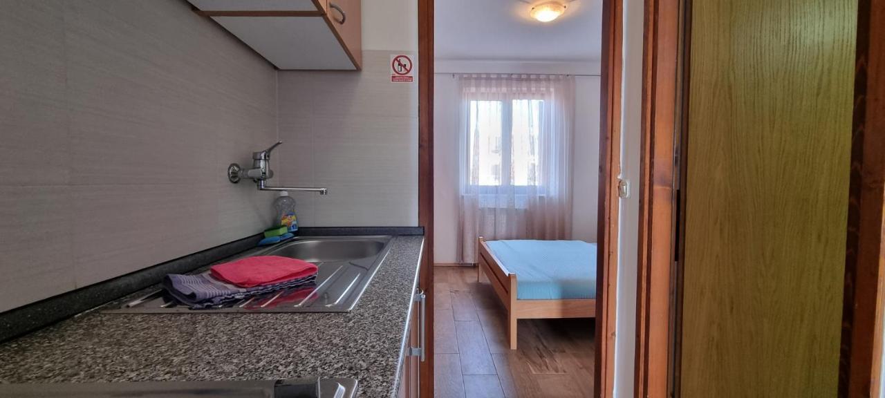 Idila Sea Front Apartments Медулин Екстер'єр фото